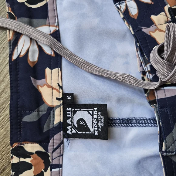 Maui Rippers Board Shirts Size 16 NWOT - Picture 3 of 6